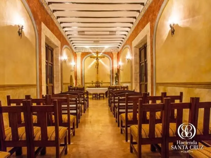 هتل Hacienda Santa Cruz