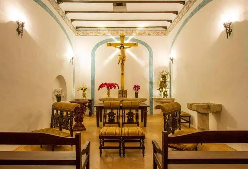 هتل Hacienda Santa Cruz
