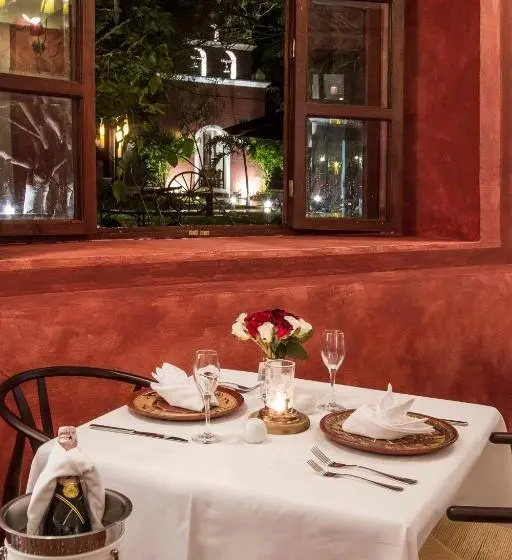 هتل Hacienda Santa Cruz