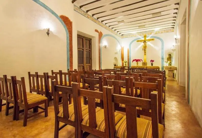 هتل Hacienda Santa Cruz
