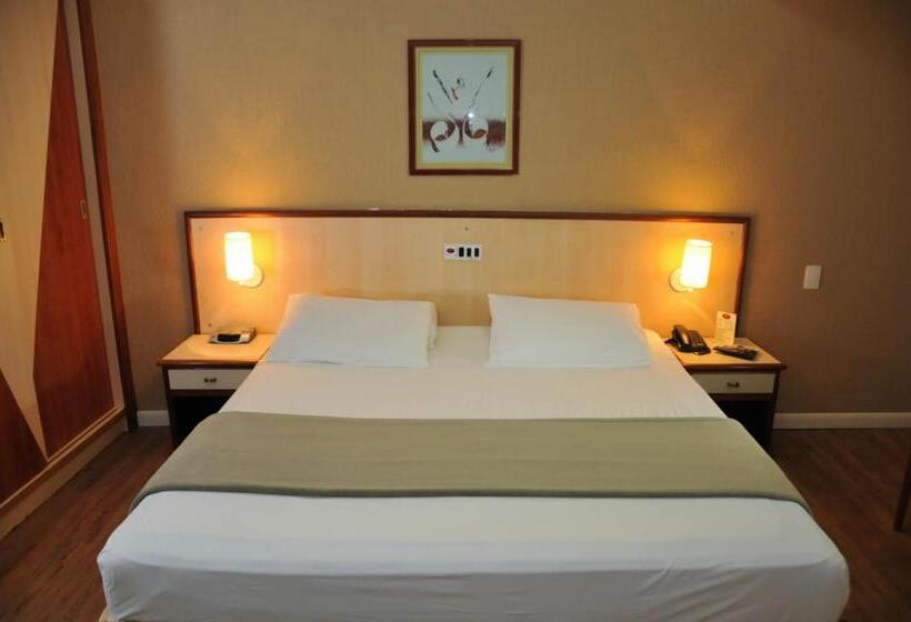 בית מלון כפרי Inter Plaza