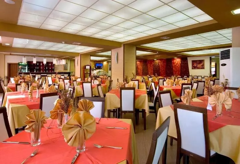 Hotel Iskar & Aquapark   All Inclusive