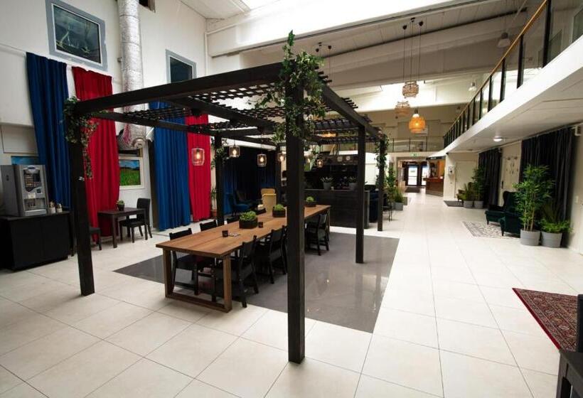 هتل L Kvarntorget