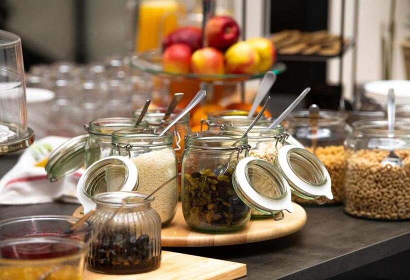 هتل L Kvarntorget