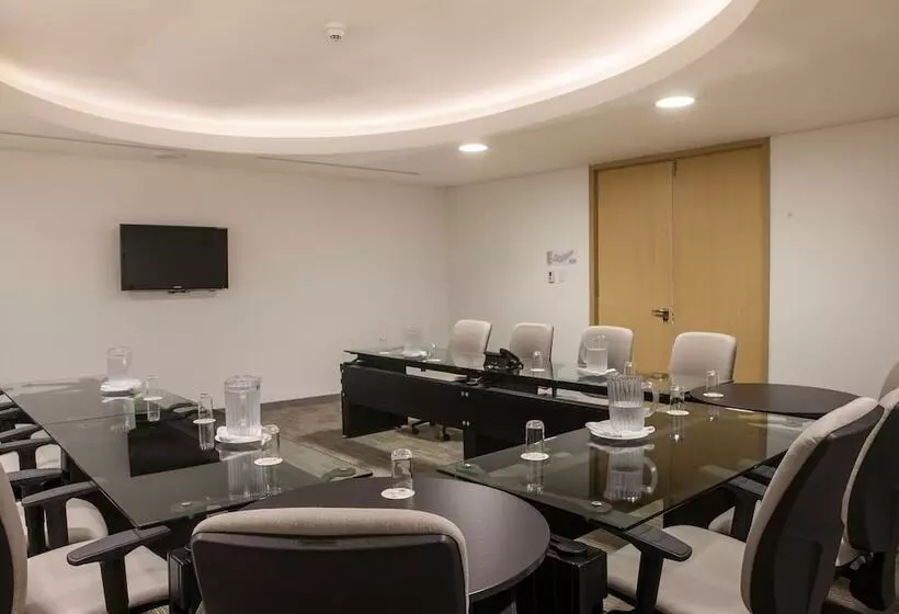 בית מלון כפרי Las Americas Torre Del Mar