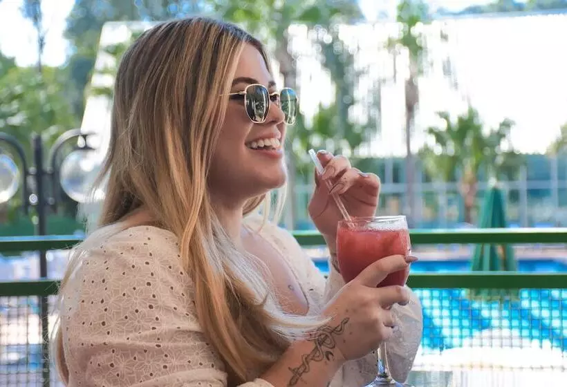 בית מלון כפרי Nacional Inn Foz Do Iguaçu