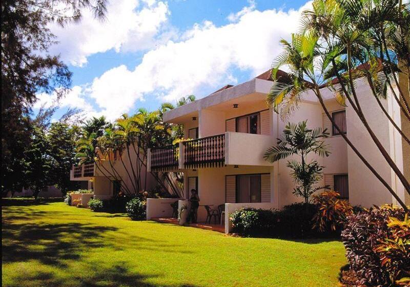 هتل Plum Tree Club