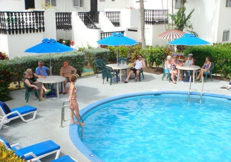 هتل Plum Tree Club