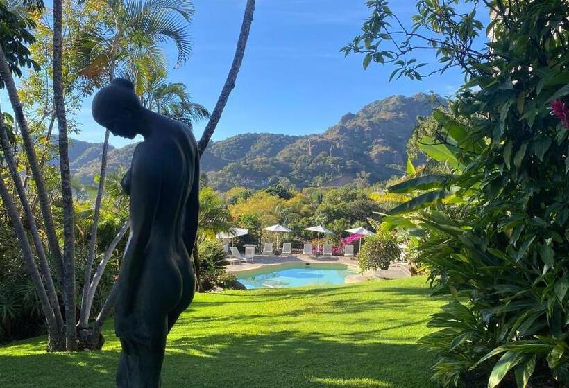 Posada Del Tepozteco   Hotel & Gallery