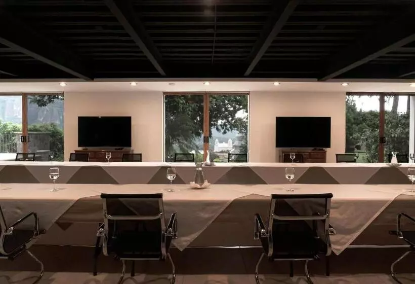 Posada Del Tepozteco Hotel & Gallery