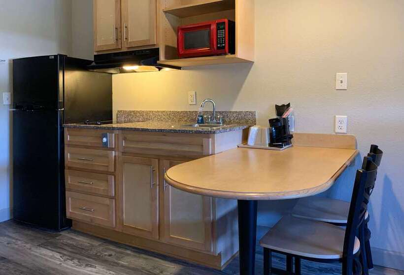 호텔 Suburban Studios Near Panama City Beach