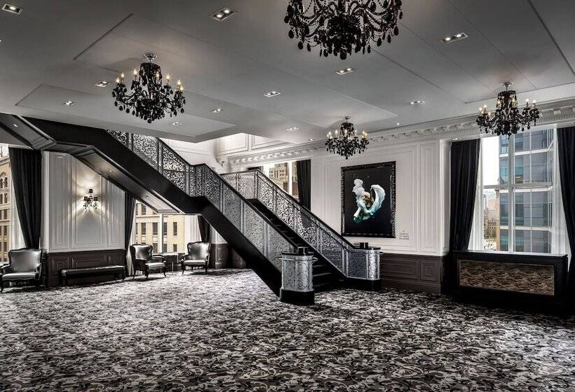 Szálloda The St. Regis Toronto