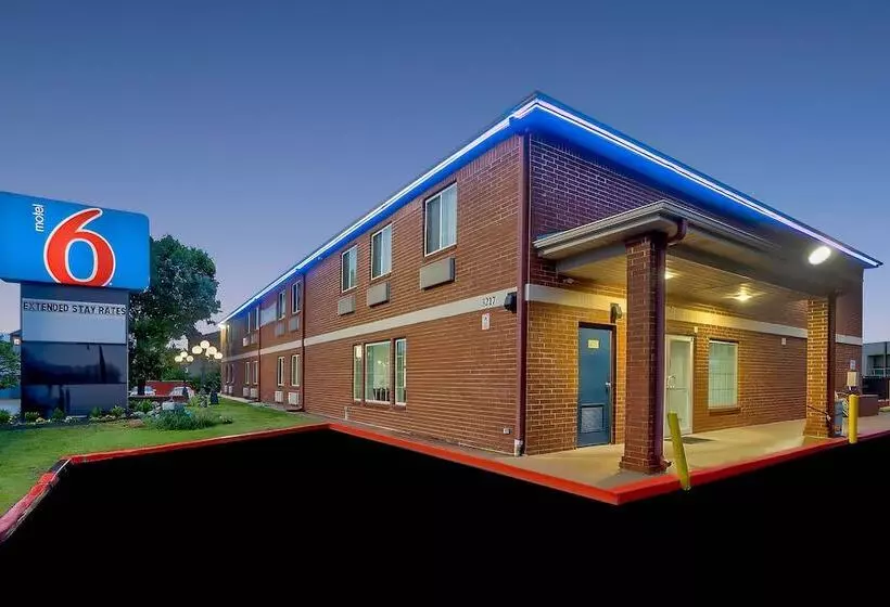 Motel 6 Tulsa, Ok Central