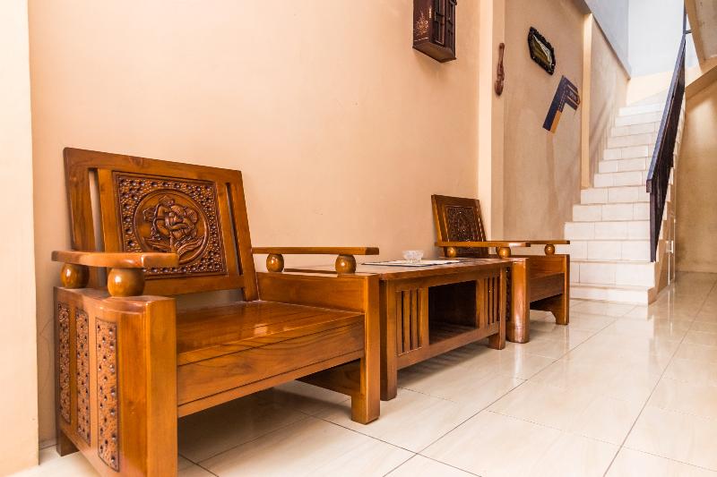 هاستل Spot On 2755 Zainab Homestay Syariah