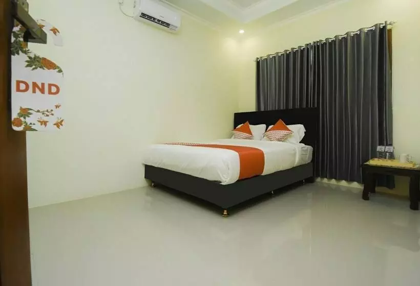هتل Edelweiss Residence Syariah By Oyo Rooms