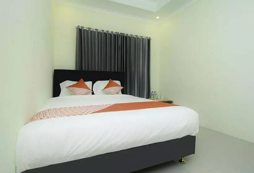 هتل Edelweiss Residence Syariah By Oyo Rooms