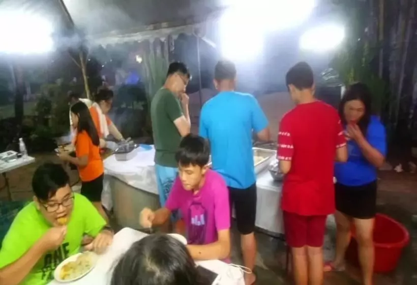 ホテル Lembin Village Sdn Bhd