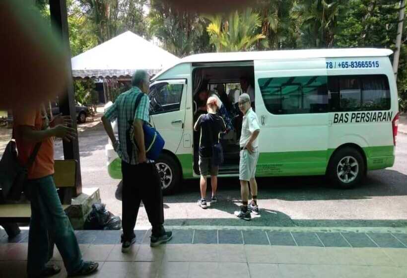 בית מלון כפרי Lembin Village Sdn Bhd