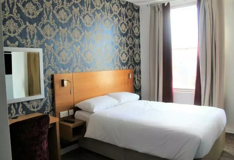 Park Hotel & Apartments