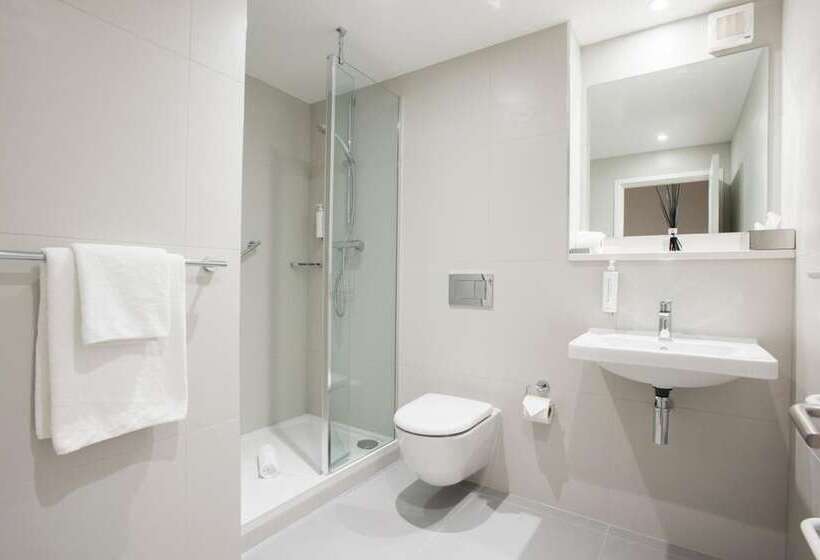 فندق Premier Suites Reading