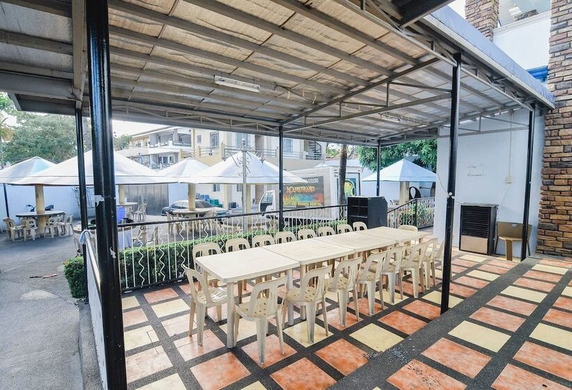 فندق Villa Jhoana Resort