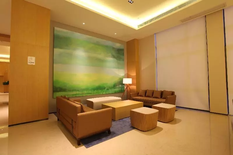 Ji Hotel Shanghai Fengxian South Bridge