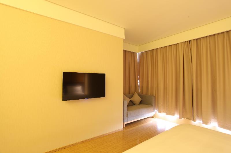 Ji Hotel Shanghai Fengxian South Bridge