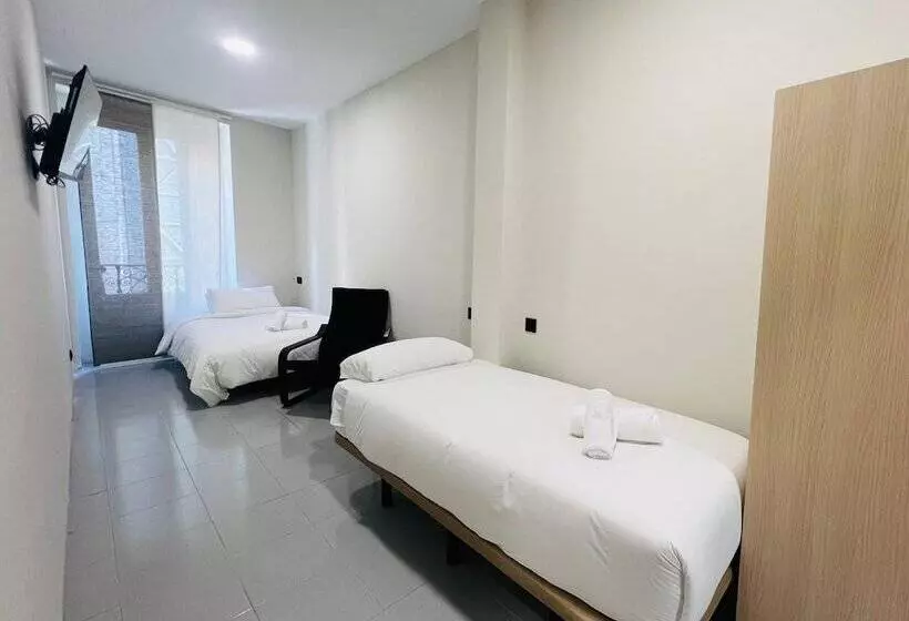 پانسیون Montera Center Madrid