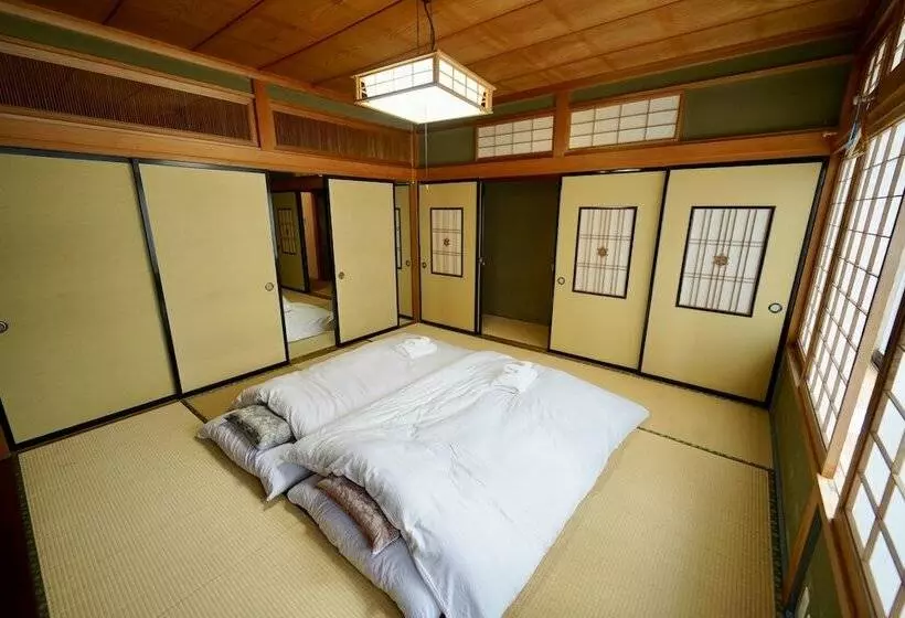 ペンション Yamanami