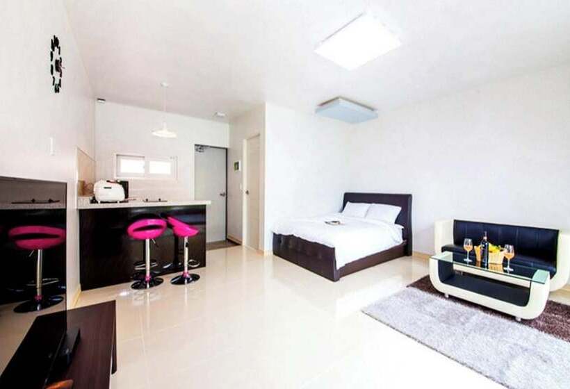 Tongyeong Hue Spa Pension