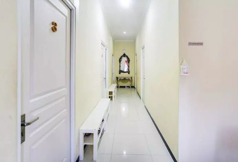 ホテル Griya Loka 1 Syariah Near Rsud Dr Kariadi Mitra Reddoorz