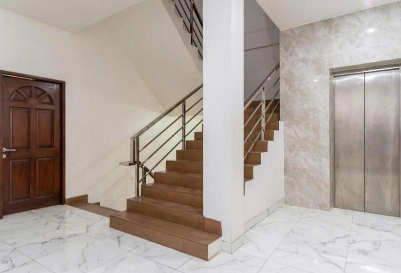 Hotel Reddoorz Plus @ Jalan Veteran Palembang