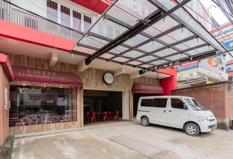 Hotel Reddoorz Plus @ Jalan Veteran Palembang