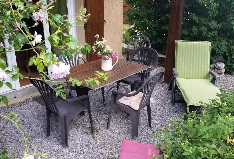 هتل à La Petite Maison