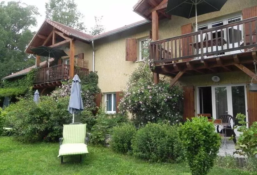 هتل à La Petite Maison