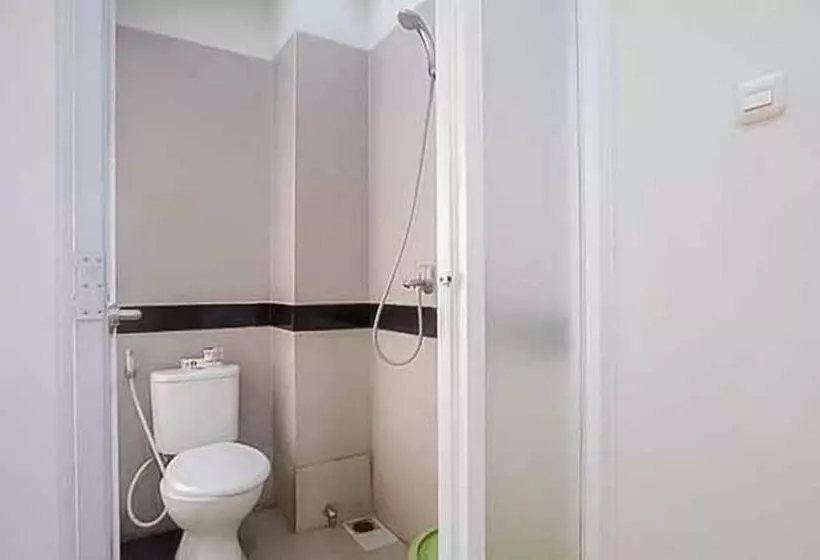هتل Reddoorz Plus Near Palembang Airport 3