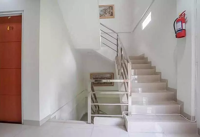 هتل Reddoorz Plus Near Palembang Airport 3