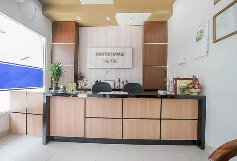 هتل Reddoorz Plus Near Palembang Airport 3