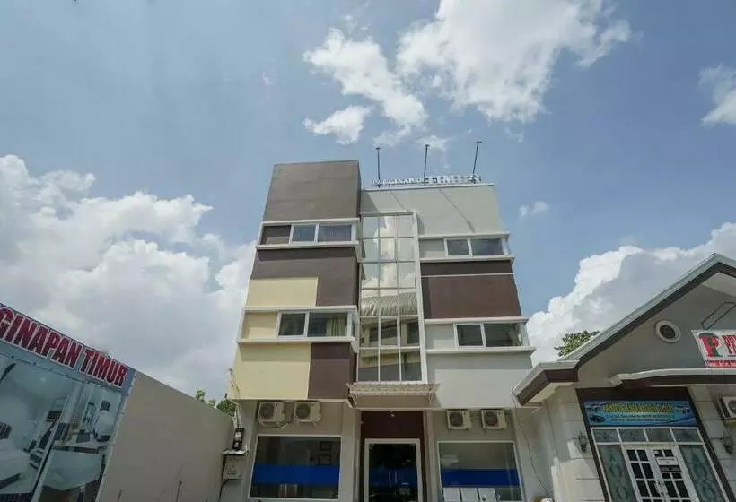هتل Reddoorz Plus Near Palembang Airport 3
