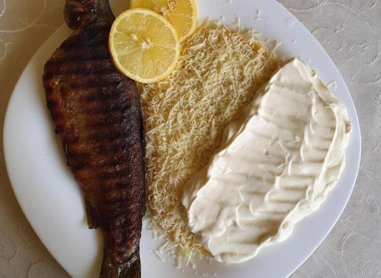 هاستل Pensiunea Mirela Peștera Urșilor