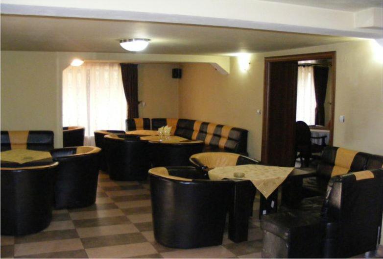 هاستل Pensiunea Mirela Peștera Urșilor