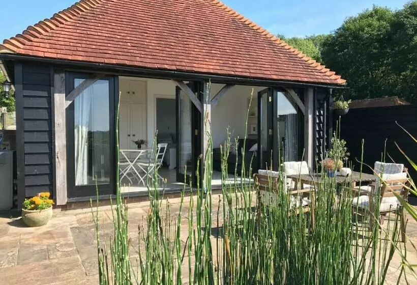 Aamiaismajoitus (B&B) The Cow Hide