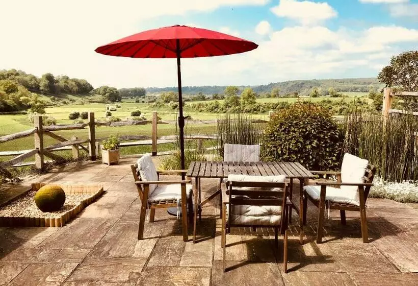 Aamiaismajoitus (B&B) The Cow Hide