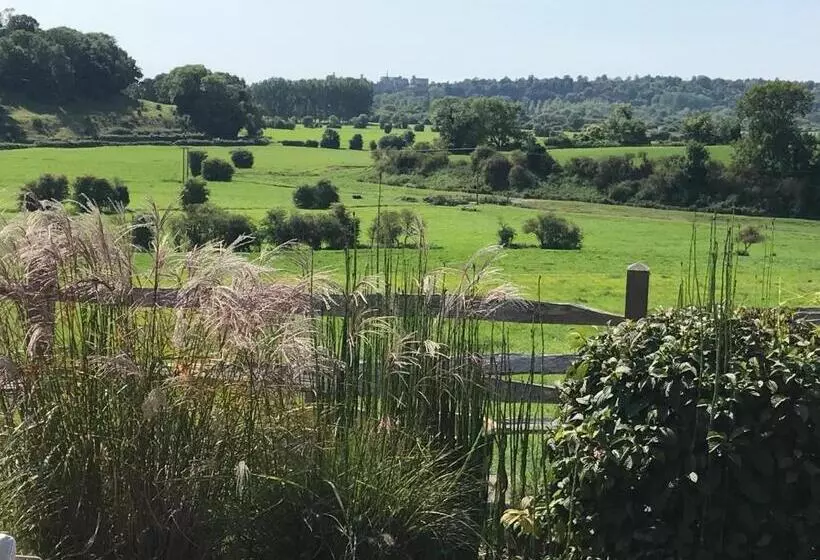 Aamiaismajoitus (B&B) The Cow Hide