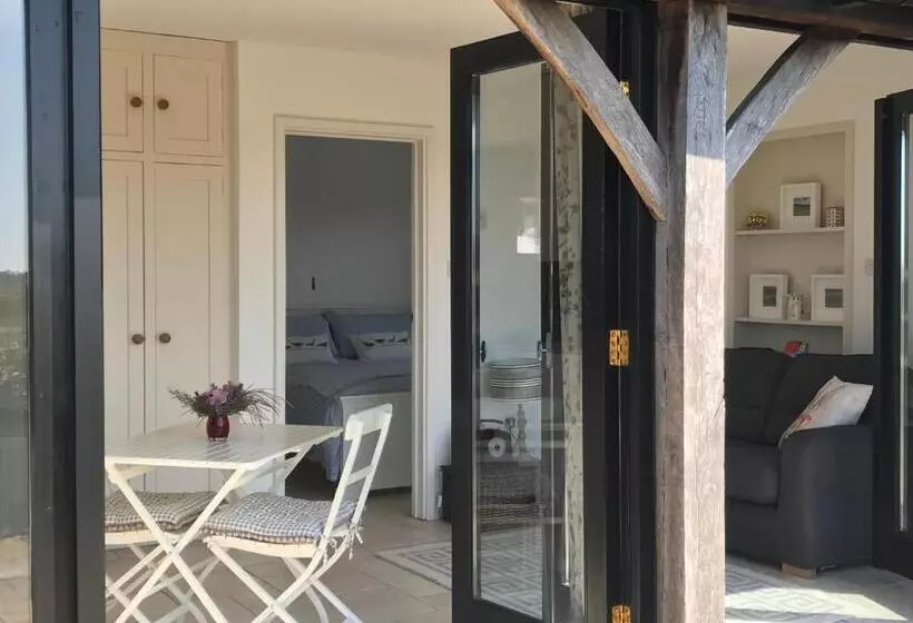 Aamiaismajoitus (B&B) The Cow Hide