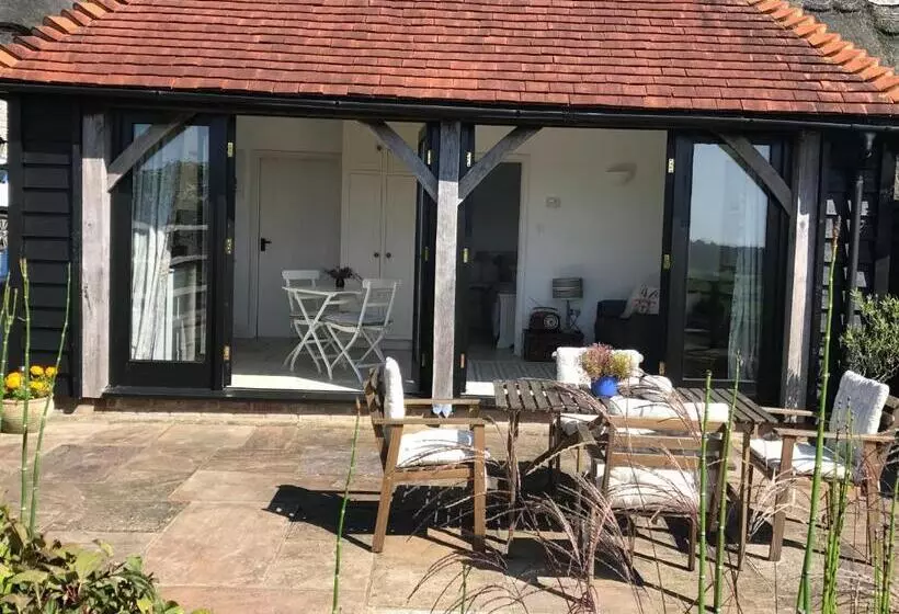 Aamiaismajoitus (B&B) The Cow Hide