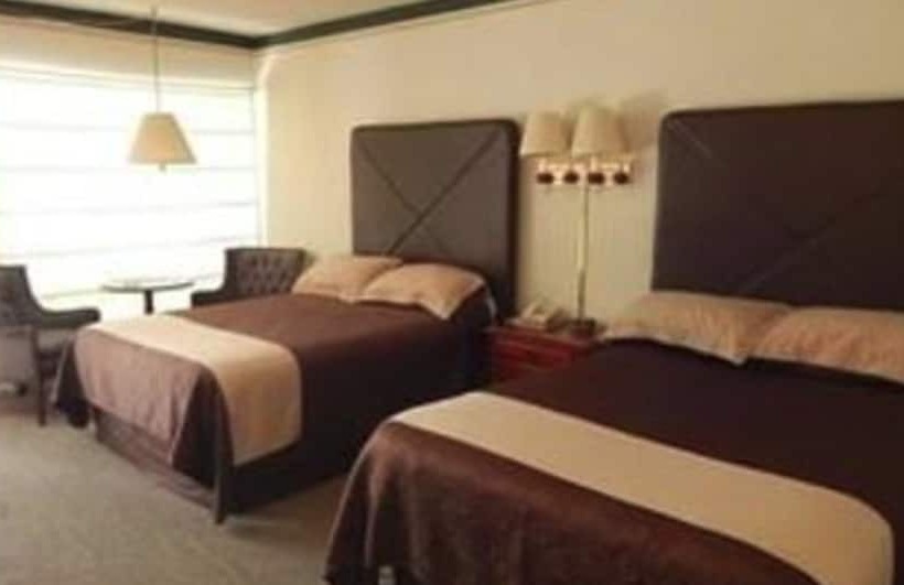 هتل Autel Rio Inn Luxury Inns