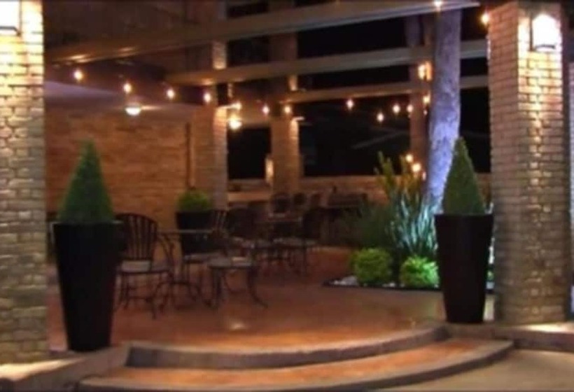 هتل Autel Rio Inn Luxury Inns