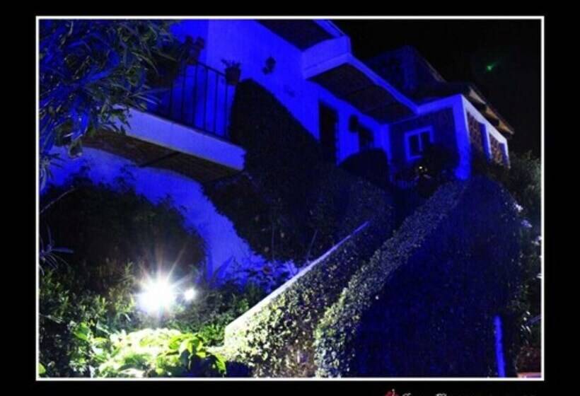 Szálloda Casa Flores Bed & Breakfast