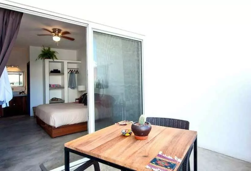 هتل Casa Nayar